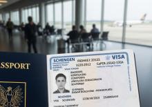 Schengen vizesinde karaborsa d&ouml;nemi: Randevular 600 euroya satılıyor