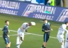 1. Lig ma&ccedil;ında iptal edilen gol spikeri isyan ettirdi!