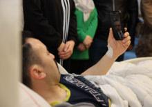 İ&ccedil;işleri Bakanı, yaralı &ouml;zel harekat polisiyle g&ouml;r&uuml;şt&uuml;