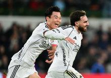 Beşiktaş'ın Koreli golc&uuml;s&uuml; takım arkadaşına &ouml;vg&uuml;ler yağdırdı: Konuşmaya gerek kalmıyor