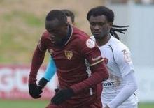 1. Lig'de d&ouml;rt d&ouml;rtl&uuml;k ma&ccedil;! Rakip 5 dakikada &ccedil;&ouml;z&uuml;ld&uuml;