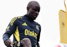 Kante, Trabzonspor ma&ccedil;ı sonrası davranışıyla taraftarını mest etti