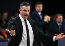 BJK Gain ko&ccedil;u Dusan Alimpijevic hakemlere ateş p&uuml;sk&uuml;rd&uuml;