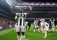 Kasımpaşa'dan Fenerbah&ccedil;e'ye 90+11 g&ouml;ndermesi! 'Buz kestiren geri d&ouml;n&uuml;ş'