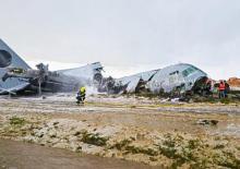 Para taşıyan u&ccedil;ak d&uuml;şt&uuml;! Polisten m&uuml;dahale! &Ccedil;ok sayıda &ouml;l&uuml; ve yaralı var