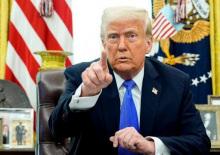 Trump'tan M&uuml;sl&uuml;man karşıtı karar! Derhal sınır dışı edilmelerini istedi