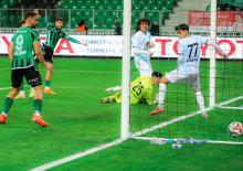 1. Lig'de d&uuml;şme hattındaki iki takım kapıştı! 4-0 kazandılar