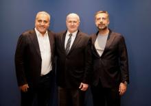 Fenerbah&ccedil;e'de s&uuml;rpriz g&ouml;revlendirme! Kul&uuml;p efsanesi geri d&ouml;nd&uuml;