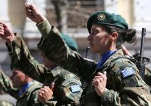 Komşu &uuml;lkeden kritik hamle: Kadınları askere &ccedil;ağırdı!