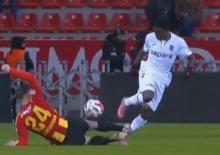 Kayserispor MHK'yı istifaya &ccedil;ağırdı! İşte ma&ccedil;ta yaşanan tartışmalı pozisyonlar