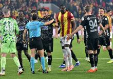 S&uuml;per Lig'de &ccedil;ılgın ma&ccedil;! Puanı 90+9'da kurtardılar