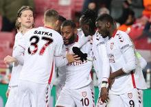 &Ccedil;eyrek final yolunda ilk ma&ccedil;! İşte muhtemel 11'ler