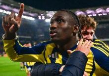 Fenerbah&ccedil;e'nin 19'luk golc&uuml;s&uuml;n&uuml; Fransa'dan milli davet