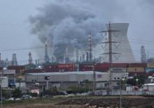 İran, İsrail&rsquo;deki Hayfa Petrol Rafinerisi&rsquo;ni vurdu