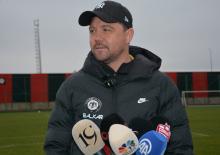 38'lik teknik direkt&ouml;r 1. Lig'de tarih yazıyor!