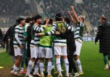 Adım adım şampiyonluğa gidiyorlar! 41 bin taraftar &ouml;n&uuml;nde kritik zafer