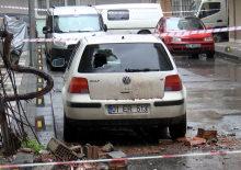 Bağcılar'da &ccedil;atı &ccedil;&ouml;kt&uuml;!