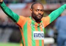 S&uuml;per Lig'in eski gol kralı 41 yaşında futbolu bıraktı