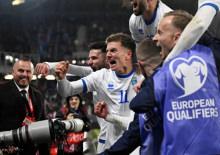 S&uuml;per Lig'in Kosovalı yıldızından T&uuml;rkiye a&ccedil;ıklaması! 'İnsanlar g&uuml;n sayıyor'