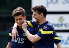 Arda G&uuml;ler'den Mert Hakan Yandaş paylaşımı!