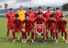 Beraberlik yetmedi! Milli Takım finalleri kıl payı ka&ccedil;ırdı