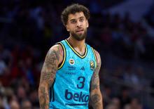 Fenerbah&ccedil;e'de ayrılık! 4 yılın ardından s&ouml;zleşmesi feshedildi