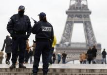 Fransa'da İslam karşıtı karar! Resmen yasakladılar