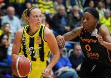 Galatasaray'ı yenen Fenerbah&ccedil;e seride durumu 2-0 yaptı!