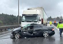 Otoyolda 6 ara&ccedil; birbirine girdi: Yaralılar var