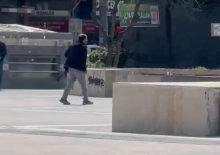 Şehrin ortasında rastgele ateş a&ccedil;tı