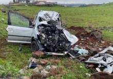 Korkun&ccedil; kaza: Tır ile hafif ticaret aracı &ccedil;arpıştı: 2 &ouml;l&uuml;, 1 yaralı