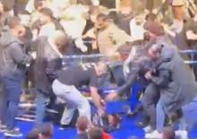 Boks ma&ccedil;ı kavgaya d&ouml;nd&uuml;! T&uuml;rk ve Rus d&ouml;v&uuml;ş&ccedil;&uuml; birbirine girdi