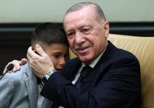 Erdoğan, 23 Nisan'da &ccedil;ocuklarla bir araya geldi