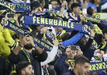 Fenerbah&ccedil;e'den Başakşehir ma&ccedil;ında flaş karar: &Uuml;cretsiz bilet...