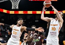 Galatasaray'a evinde b&uuml;y&uuml;k şok!