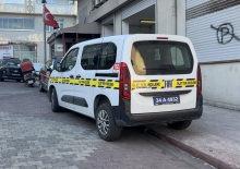  Kağıthane'de polis kendine saldıran gen&ccedil;ler ka&ccedil;ınca havaya uyarı ateşi a&ccedil;tı
