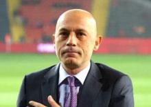 ABD'de T&uuml;rk imzası! C&uuml;neyt &Ccedil;akır, 2026 D&uuml;nya Kupası'na gidiyor