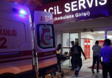 Kocaeli'de 4 ara&ccedil; birbirine girdi! Yaralılar var