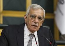 Ahmet T&uuml;rk aslında kimdir?