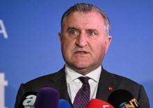 Bakan Bak'tan milli taekwondocular i&ccedil;in tebrik