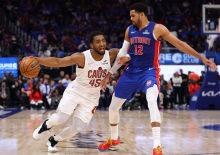 Cleveland Cavaliers Detroit Pistons karşısında &ouml;ne ge&ccedil;ti!