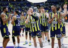 Fenerbah&ccedil;e liderlik i&ccedil;in parkeye &ccedil;ıkıyor!