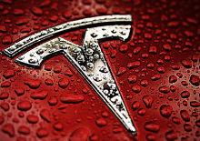 Tesla amblemi aslında neyi simgeliyor?