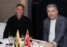 Paolo Maldini'den Hakan Safi a&ccedil;ıklaması!