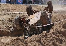 Adrenalin ve korkunun bir arada olduğu festival! Ara&ccedil; takla attı