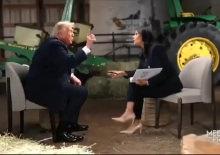 İşte Trump'ın canlı yayında gergin anları: Gazeteciye hakaret edip st&uuml;dyoyu terk etti!