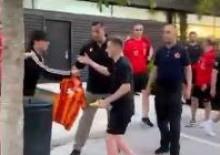 Kerem Akt&uuml;rkoğlu Galatasaray formasını g&ouml;r&uuml;nce imzalamaktan vazge&ccedil;ti