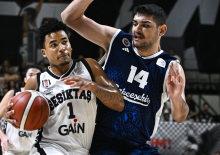 Kıran kırana ma&ccedil;! Beşiktaş final aşkına kazandı