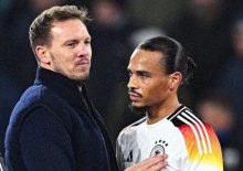 Julian Nagelsmann Leroy Sane'yi &ouml;ve &ouml;ve bitiremedi!
