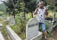 4 ay kira alamayan ev sahibi, mezarlığa giderek şikayet&ccedil;i oldu